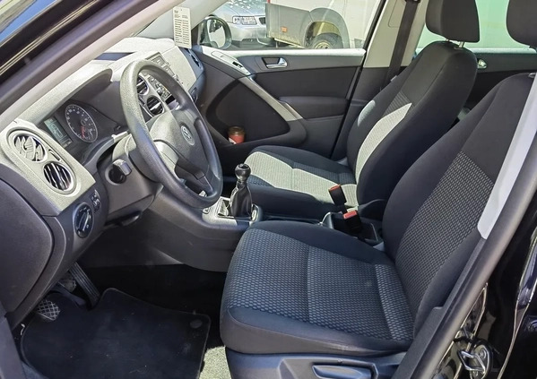 Volkswagen Tiguan cena 32900 przebieg: 131000, rok produkcji 2009 z Białystok małe 172